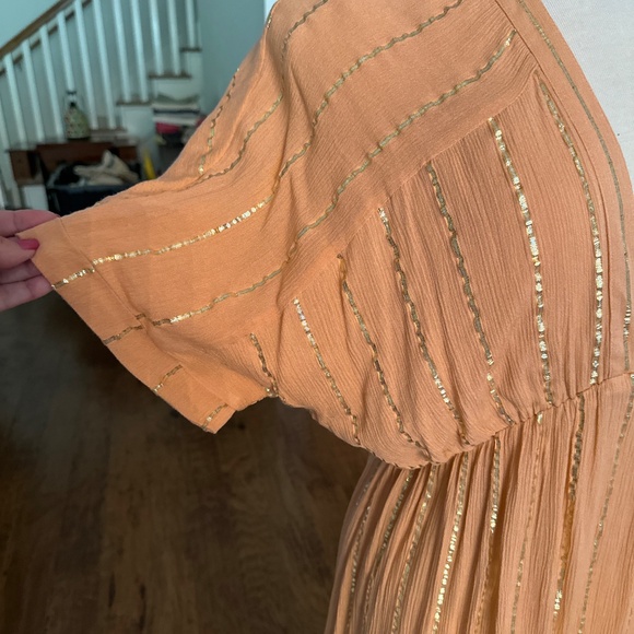 New w tag Lulus Sz L Peach and Gold Stripe Dolman Sleeve Dress - Picture 3 of 4